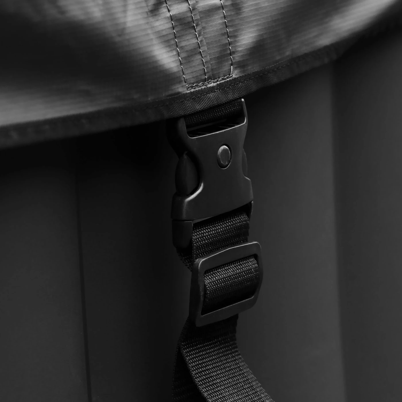 Ensemble Noir Tapis + Couverture Pour MSPA Carré 6 Places 4 Ensemble Noir Tapis + Couverture Pour MSPA Carré 6 Places – Image 2